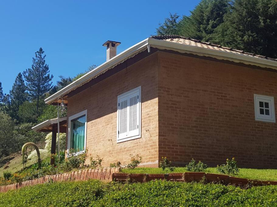 Recanto Dos Beija Flores, Chale Lantana C Monte Alegre do Sul Exterior photo